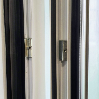 Cerradero presión oculto para aluminio